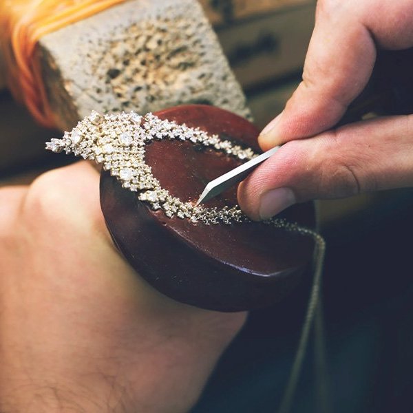 Bespoke Jewelry Craftsmanship: A Treasure Worth Preserving